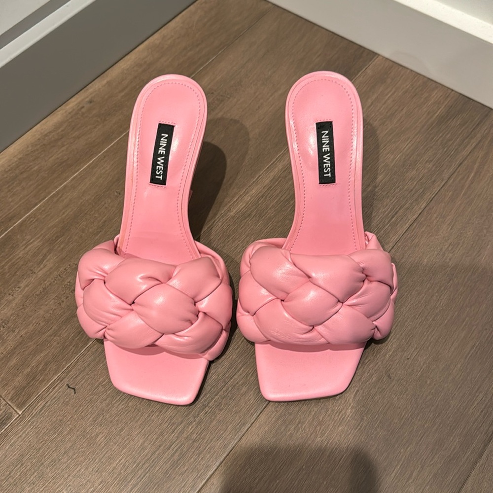 Nine west sandals size 6